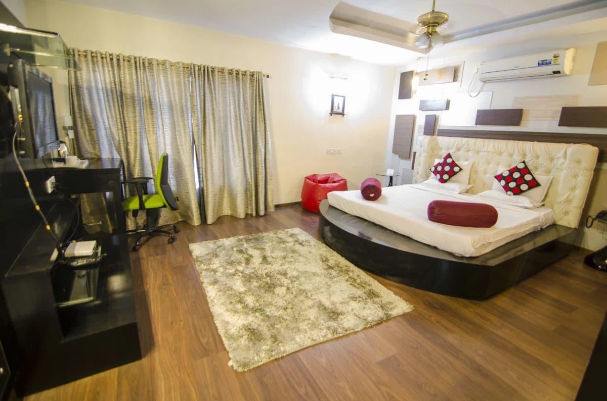 Hotel Little Palace Dibrugarh Exteriér fotografie